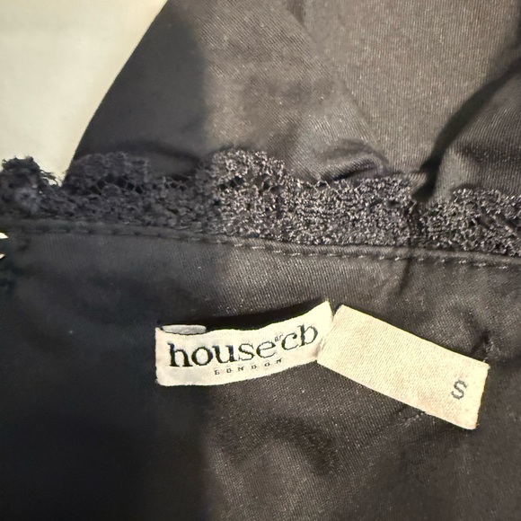 House of CB Jemima Ruffle Cotton Blend Black Off-Shoulder Dress Small - Picture 4 of 4